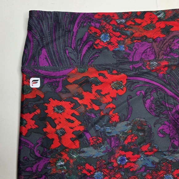 Fabletics NWT Salar Leggings SHORT XXL Ornate Floral Athletic Yoga Red Purple - Picture 3 of 6
